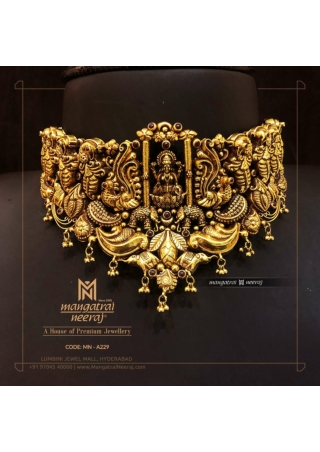 Beautiful Nakshi Choker with Lakshmi Goddes