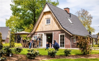 Hof van Salland  Vakantiehuis met jacuzzi