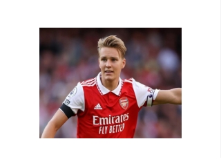 Odegaard dan dau danh sach ghi ban Arsenal: 'Da qua hay, dung la thu linh dich thuc cua Phao thu'