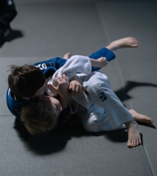 Jiu Jitsu Classes For Kids and Adults - BJJ For Women