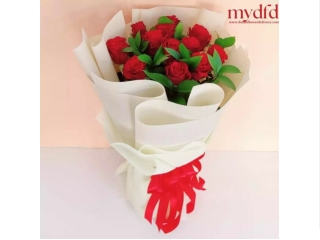 15 Red roses bouquet