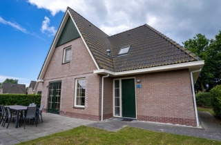 Würden Sie gern ein einzigartiges Ferienhaus am IJsselmeer kaufen