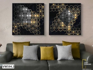The Attractiveness of Realistic Wall Paintings