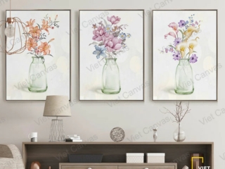 Canvas Decor Painting Transforms Restaurant Space