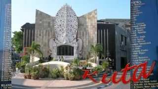 Bali32 Kuta, statues, sea & fruits