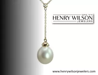 Why-Are-Pearl-Necklaces-Such-an-Evergreen-Accessory_HenryWilsonJewelers