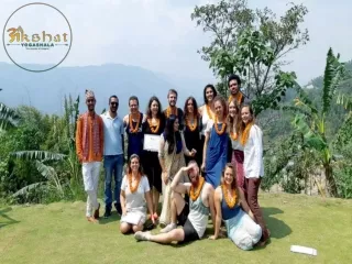 200 hour yoga teacher training in Rishikesh