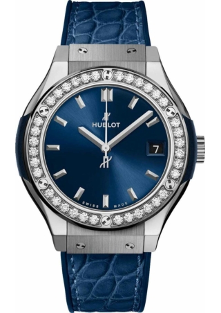 Hublot Watches at Ethos - Official Retailer in India - Ethos Watches