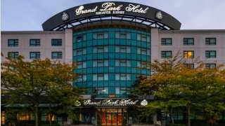 Find Your Perfect Stay: Premium YVR Accommodation in Vancouver