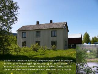 Gården har 5 soverum, køkken, bad og opholdsrum med brændeovn