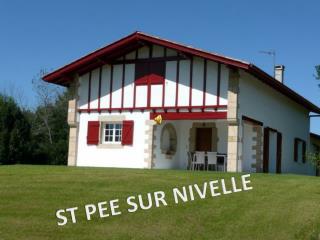 ST PEE SUR NIVELLE