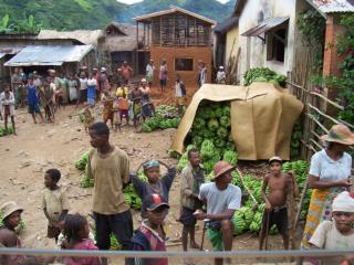 CHILDREN IN RURAL VILLAGE