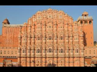 Top travel solutions with a set itinerary with travel agents in Jaipur